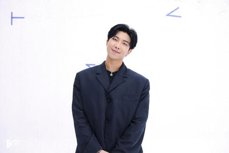 　ＢＴＳの公式Ｆａｃｅｂｏｏｋより