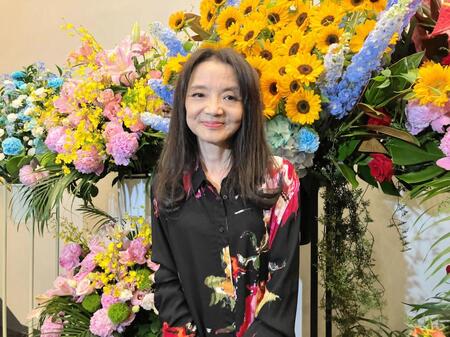 　５０周年ライブを行った山崎ハコ