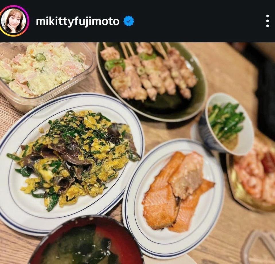 　藤本美貴のインスタグラム（＠ｍｉｋｉｔｔｙｆｕｊｉｍｏｔｏ）より 