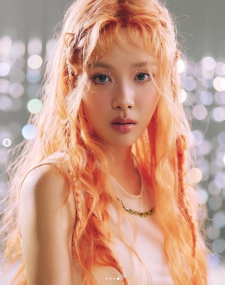 　韓国・芸能プロダクションＦＥＥＬ　ＧＨＯＯＤ　ＭＵＳＩＣの公式インスタグラム＠ｆｅｅｌｇｈｏｏｄｍｕｓｉｃより　ＢＩＢＩ