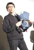 　舞台あいさつに登壇した哀川翔