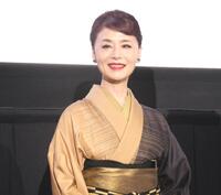 　イベントに華やかな着物姿で登場した大地真央