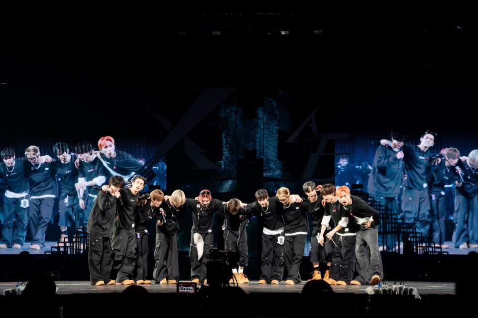 　ライブを行ったＩＮＩ　©ＬＡＰＯＮＥ　ＥＮＴＥＲＴＡＩＮＭＥＮＴ