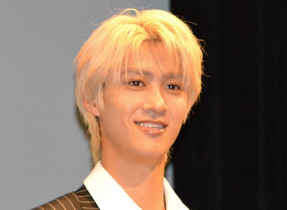 　映画「劇場版　スメルズ　ライク　グリーン　スピリット」完成披露上演会に登場した曽野舜太