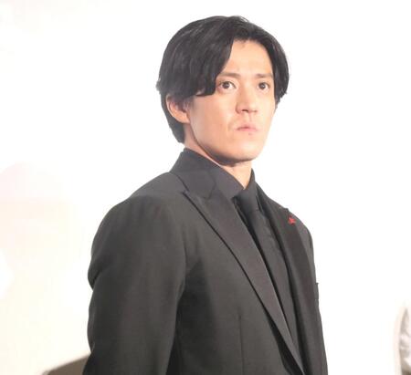 　イベントに出席した小栗旬