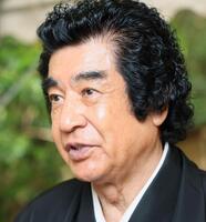 　取材に応じる藤岡弘、（撮影・石井剣太郎）