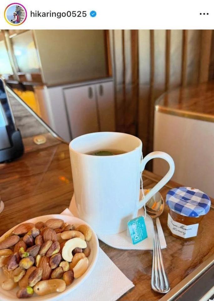 　石田ひかりのインスタグラム＠ｈｉｋａｒｉｎｇｏ０５２５より