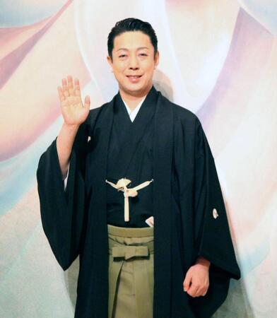 　会見を行った八代目尾上菊五郎