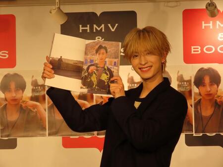 　ファースト写真集の発売記念イベントを行ったＦＡＮＴＡＳＴＩＣＳの木村慧人