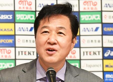 国立大→報ステＭＣ→大企業転身のイケメンアナ　４８歳の今が精悍！バレー川合俊一会長が「会えました！」報告