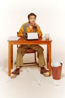 　「ブロードウェイ・バウンド」に主演する佐藤勝利