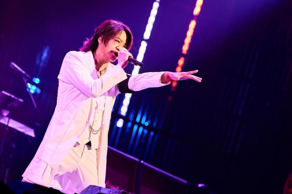 　ＧＬＡＹ・ＴＥＲＵ