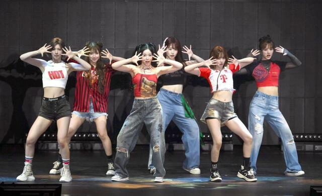 NMIXX 1カ月ぶり日本ライブでNSWERと化学反応 LILY