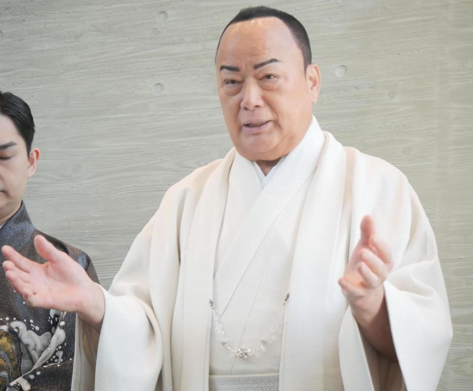 　本番前に取材に応じた細川たかし