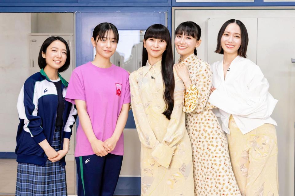 　ドラマ版「ちはやふる」でもタッグを組む（左から）上白萌音、當真あみ、Ｐｅｒｆｕｍｅ・かしゆか、あ～ちゃん、のっち