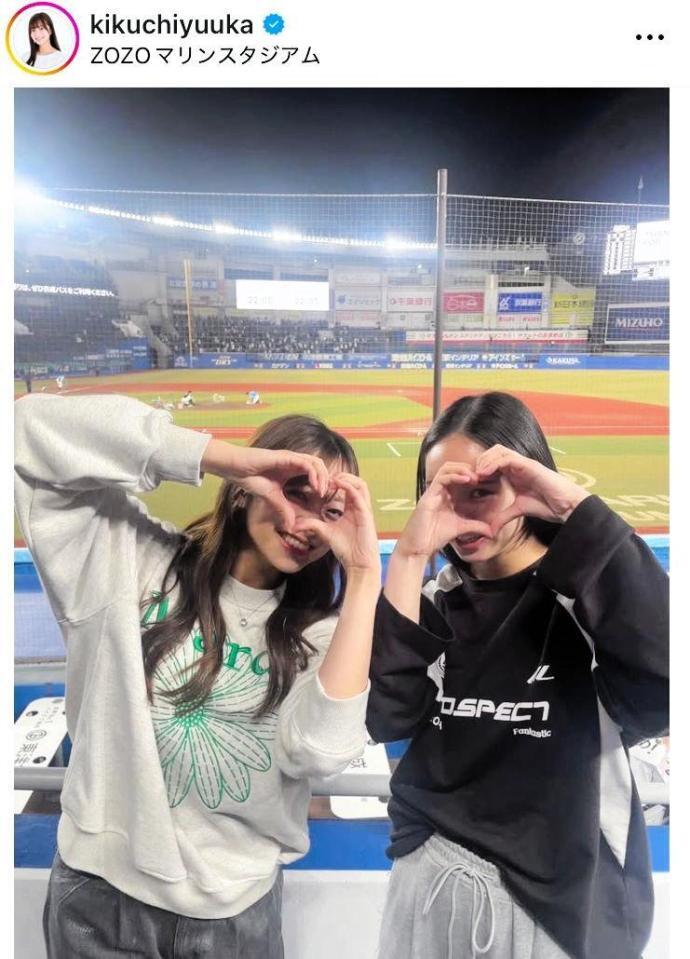 　宮城弥生（右）と。菊池柚花のインスタグラム＠ｋｉｋｕｃｈｉｙｕｕｋａより