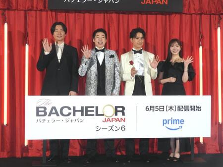 　イベントに出席した（左から）山添寛、今田耕司、久次米一輝氏、指原莉乃