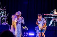 　夏の番長である前田亘輝（右）と冬の女王である広瀬香美がコラボ