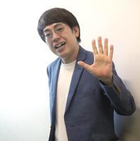 　撮影に応じたヒューマン中村