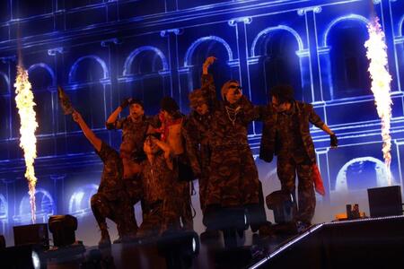 　ステージ上で肩を組んでブチ上がった三代目　Ｊ　ＳＯＵＬ　ＢＲＯＴＨＥＲＳ