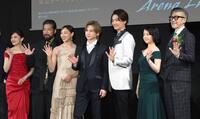 　（左から）島田歌穂、宮川浩、音月桂、堂本光一、井上芳雄、上白石萌音、大澄賢也