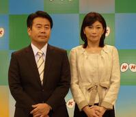 　２０１０年２月、ＮＨＫ時代の青山祐子アナ（左は大越健介アナ）