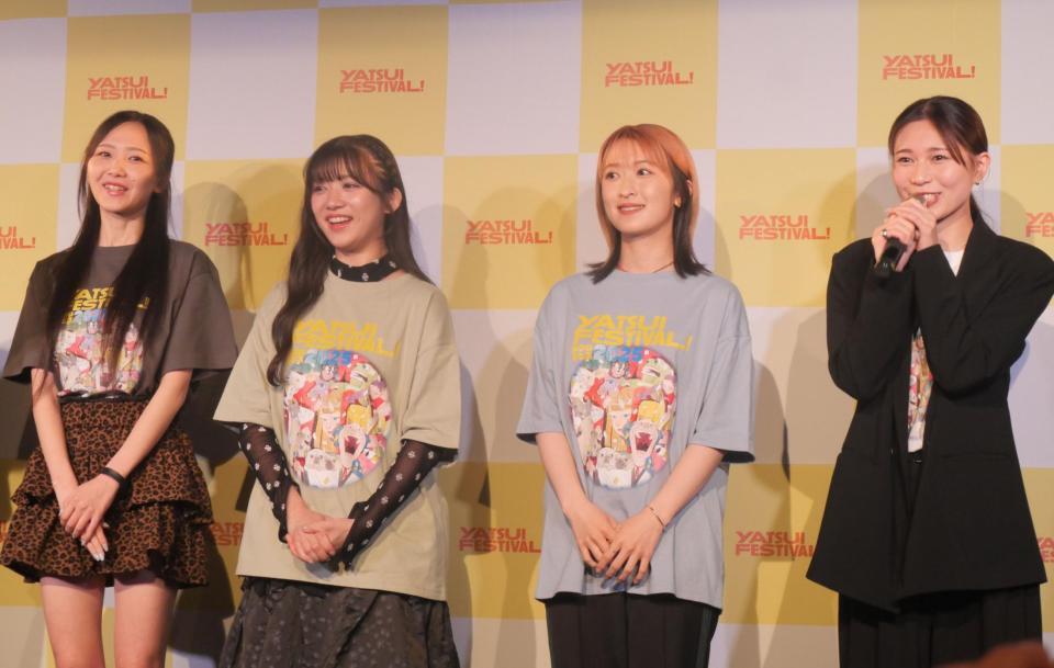 　会見に出席した東京女子流の（左から）山邊未夢、新井ひとみ、中江友梨、庄司芽生