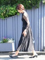 　弔問を終えた元ＮＨＫアナウンサーの青山祐子さん（撮影・佐々木彰尚）