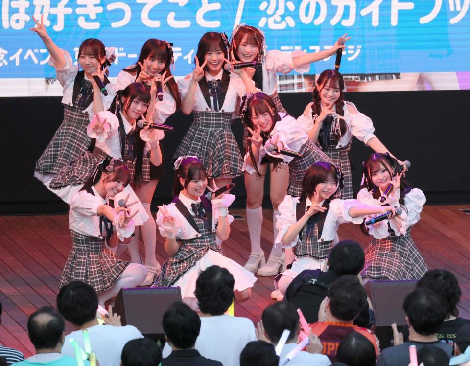 　パフォーマンスする可憐なアイボリー（撮影・棚橋慶太）