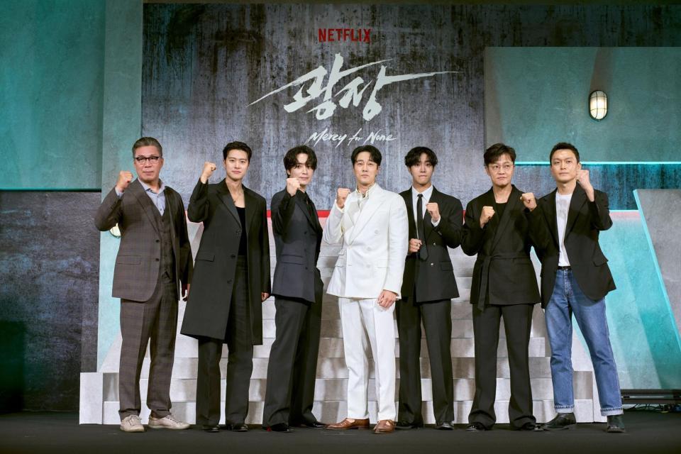 　Ｎｅｔｆｌｉｘ　Ｋｏｒｅａの公式インスタグラム＠ｎｅｔｆｌｉｘｋｒより　ドラマ「広場」制作記者発表会