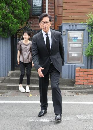 　長嶋茂雄さんの弔問に訪れた栗山英樹氏（撮影・石井剣太郎）