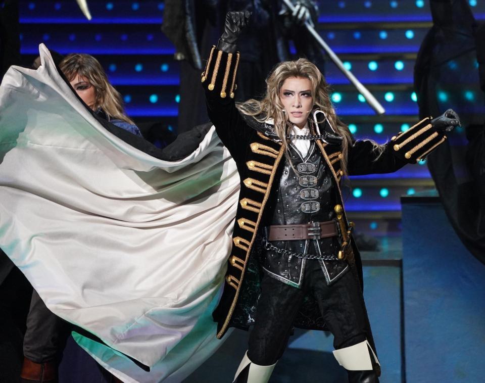 　『悪魔城ドラキュラ』でアルカードを演じる永久輝せあ（撮影・高部洋祐）