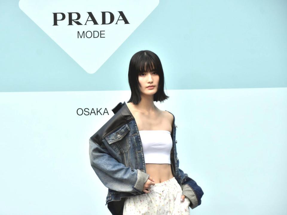 　フォトコールに登場した橋本愛