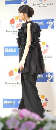 　記念イベントに出席した齋藤飛鳥