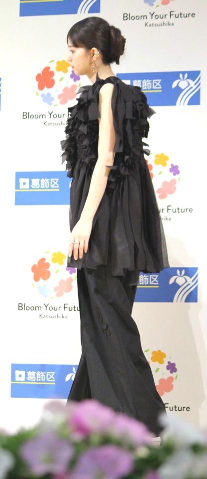 　記念イベントに出席した齋藤飛鳥