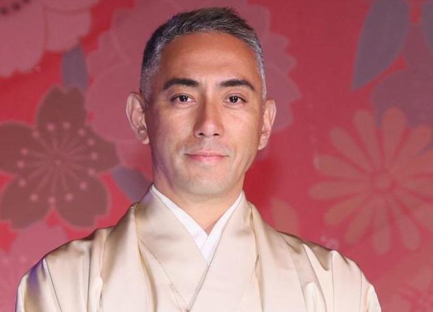 團十郎 娘との散歩に「随分若い子と…」
