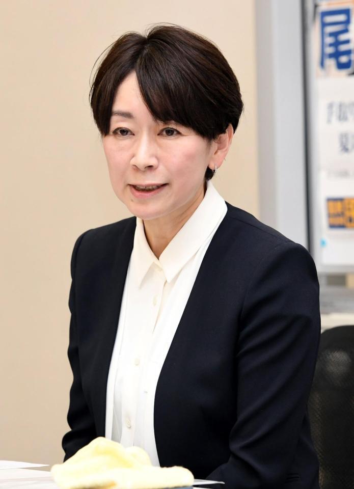 　「この件（不倫問題）についてお話しすることは控えさせてもらいます」と繰り返す山尾志桜里元衆院議員（撮影・佐藤厚）