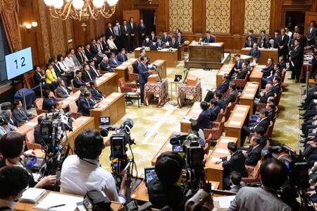 　国会で開かれた党首討論