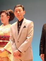 取材に応じる渥美二郎＝都内