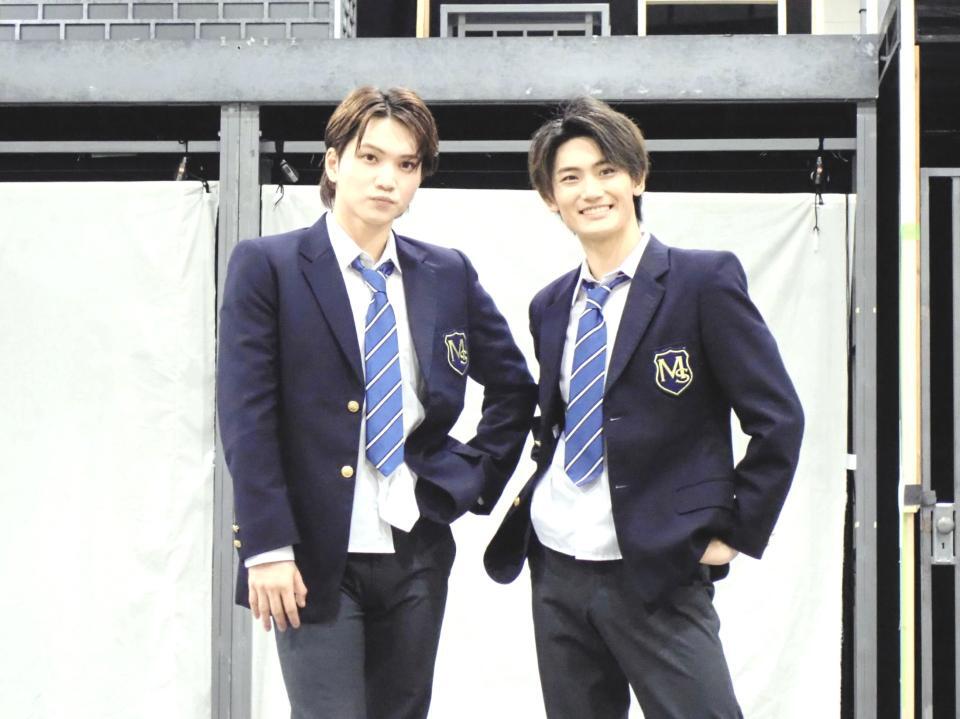 　「ジェイミー」の稽古場お披露目に参加した（左から）三浦宏規、高橋颯