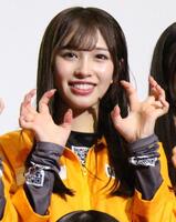 　舞台あいさつに登壇したｍｙ　ｆａｖの川又あん奈