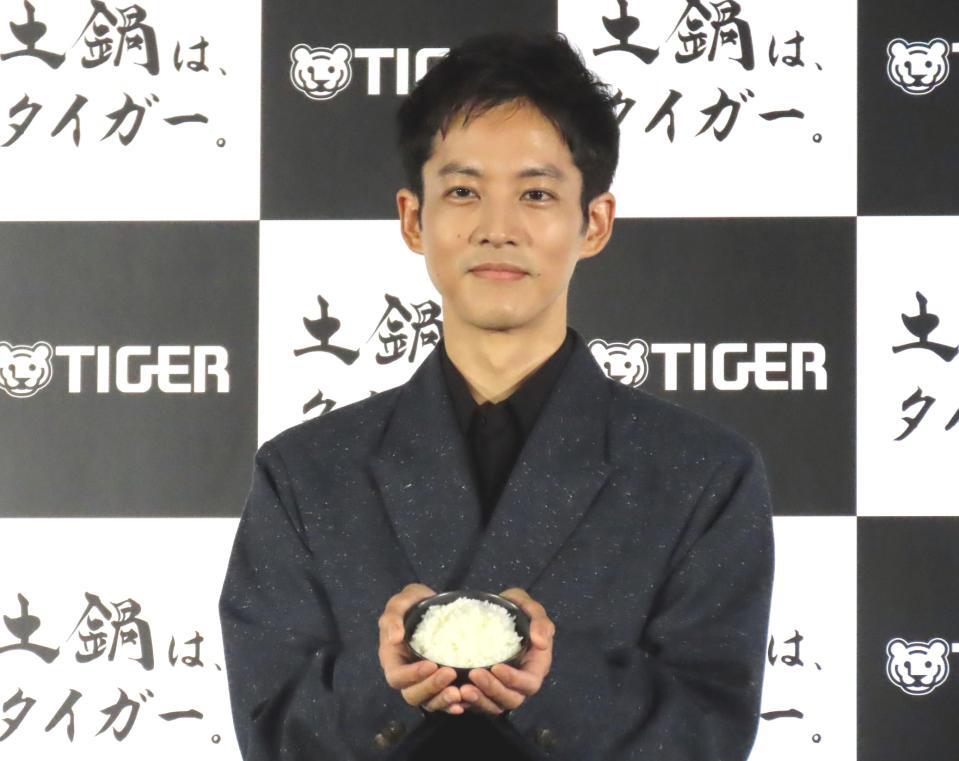 　イメージキャラクターを務める松坂桃李