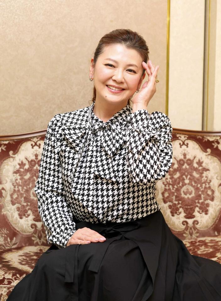 　芸能生活４０周年を迎える南野陽子（撮影・中田匡峻）