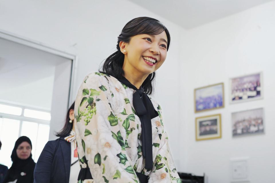 　ブラジル日本語センターを訪問された秋篠宮家の次女佳子さま＝ブラジル・サンパウロ（提供＝共同通信社）