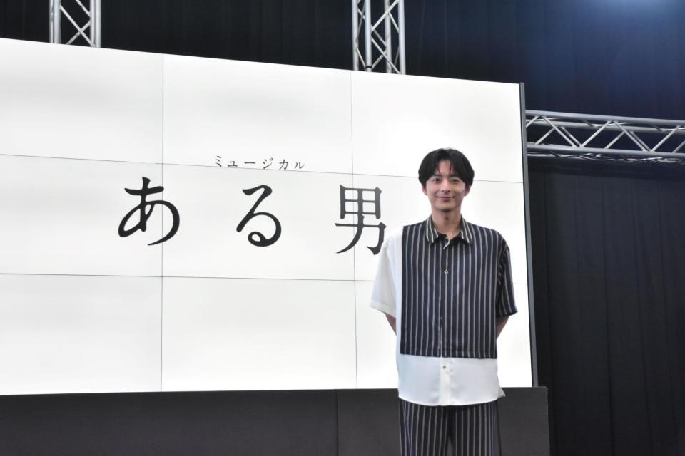 　取材会に出席した小池徹平