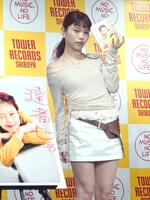 　フォトエッセイを発売したアイナ・ジ・エンド