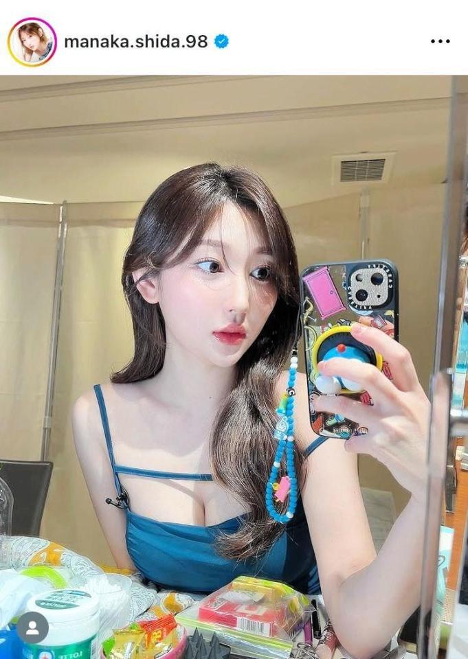 　スマホケースが面白いｗ志田愛佳のインスタグラム＠ｍａｎａｋａ．ｓｈｉｄａ．９８より