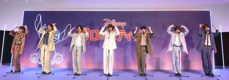 　Ｔｒａｖｉｓ　Ｊａｐａｎの（左から）松倉海斗、吉澤閑也、松田元太、中村海人、宮近海斗、七五三掛龍也、川島如恵留＝東京・ＴＯＨＯシネマズ日比谷（撮影・佐々木彰尚）