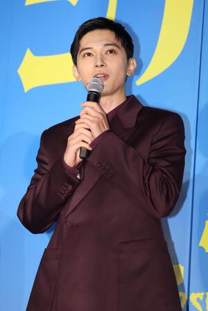 　完成披露試写会に参加した吉沢亮（撮影・石井剣太郎）