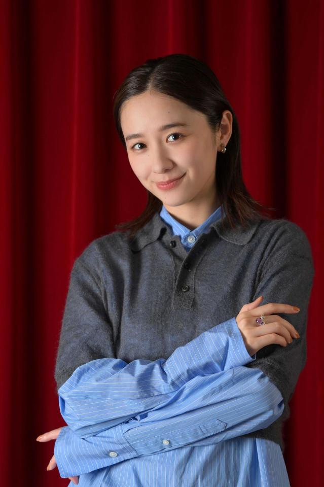 　デビュー１０周年を迎え、活躍の場を広げる堀田真由（撮影・伊藤笙子、ヘアメイク・中山友恵、スタイリスト・辻村真理）